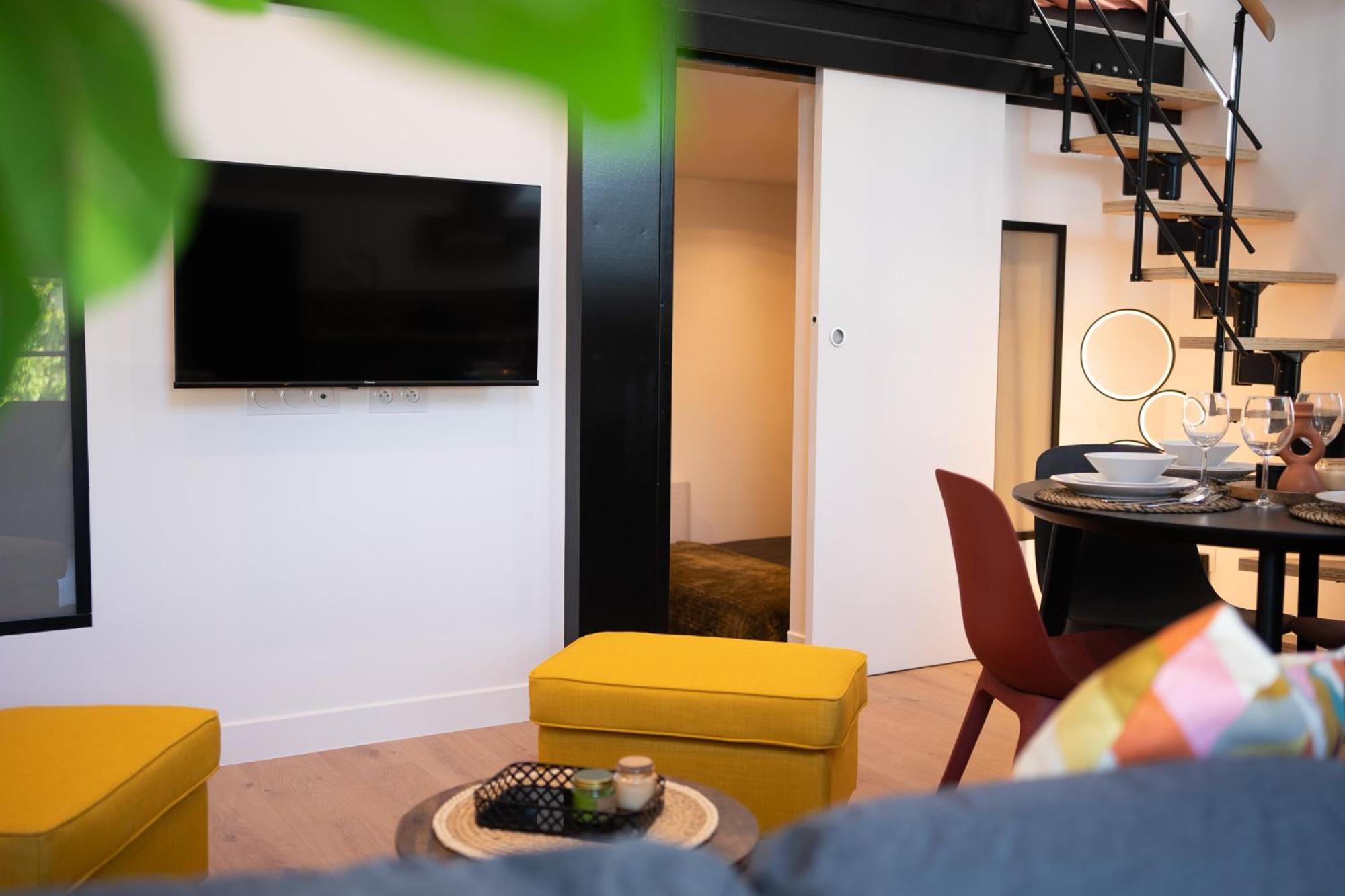 Appartements Plein Centre, A 5 Minutes Du Chateau Onzain Exterior photo